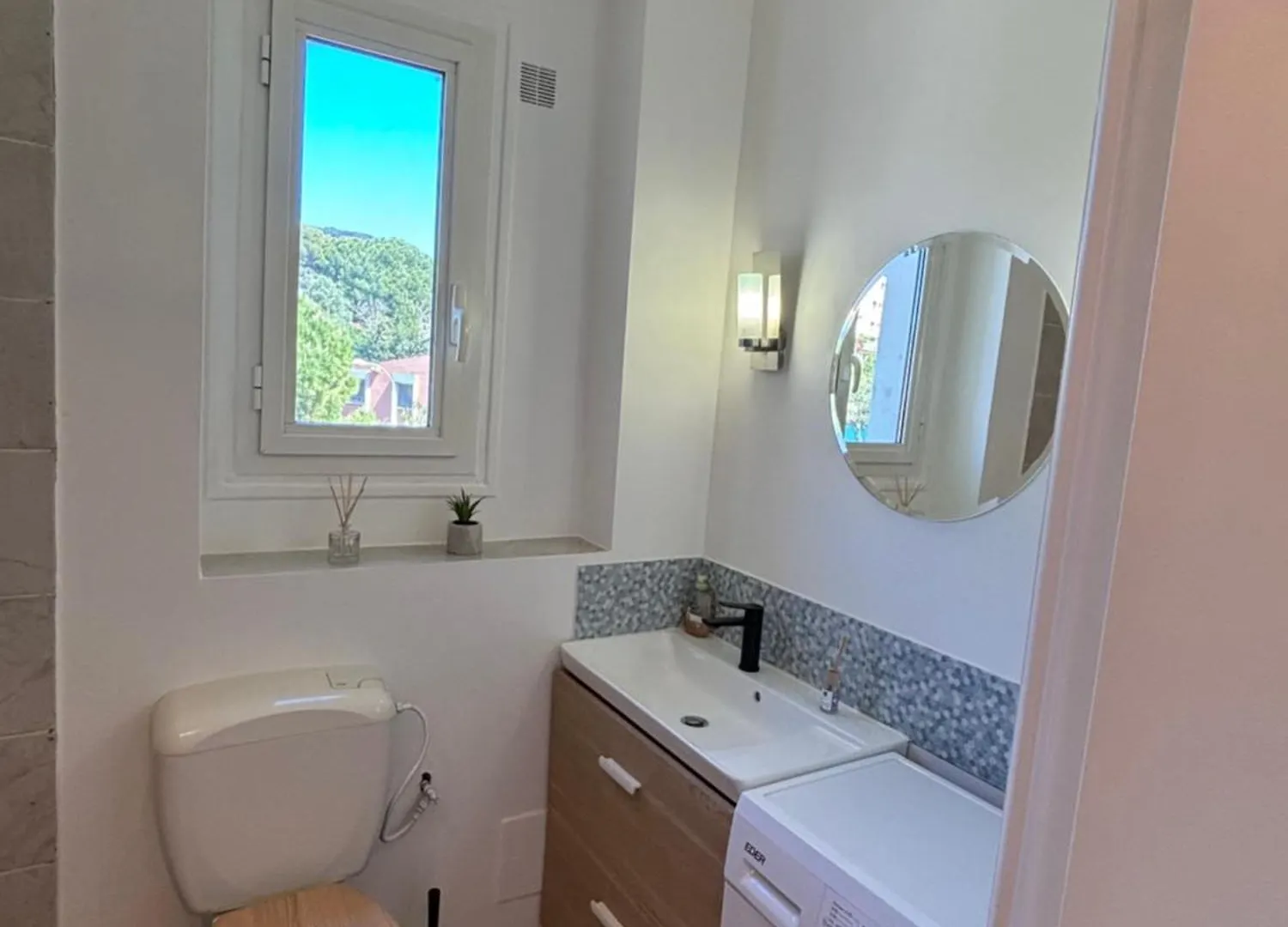 2P Central Nice Apartment